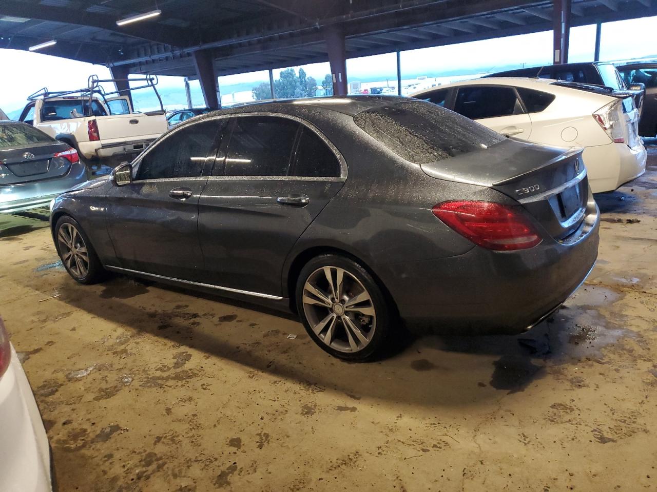 VIN 55SWF4JB2FU072293 2015 MERCEDES-BENZ C-CLASS no.2