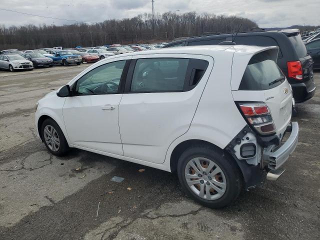 Hatchbacks CHEVROLET SONIC 2017 Biały