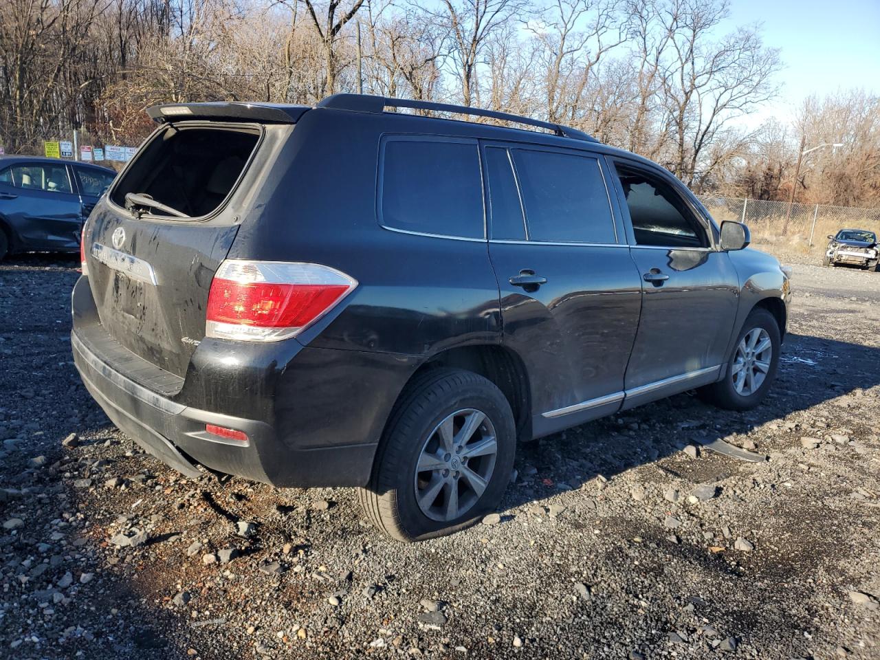 VIN 5TDBK3EH7DS267755 2013 TOYOTA HIGHLANDER no.3