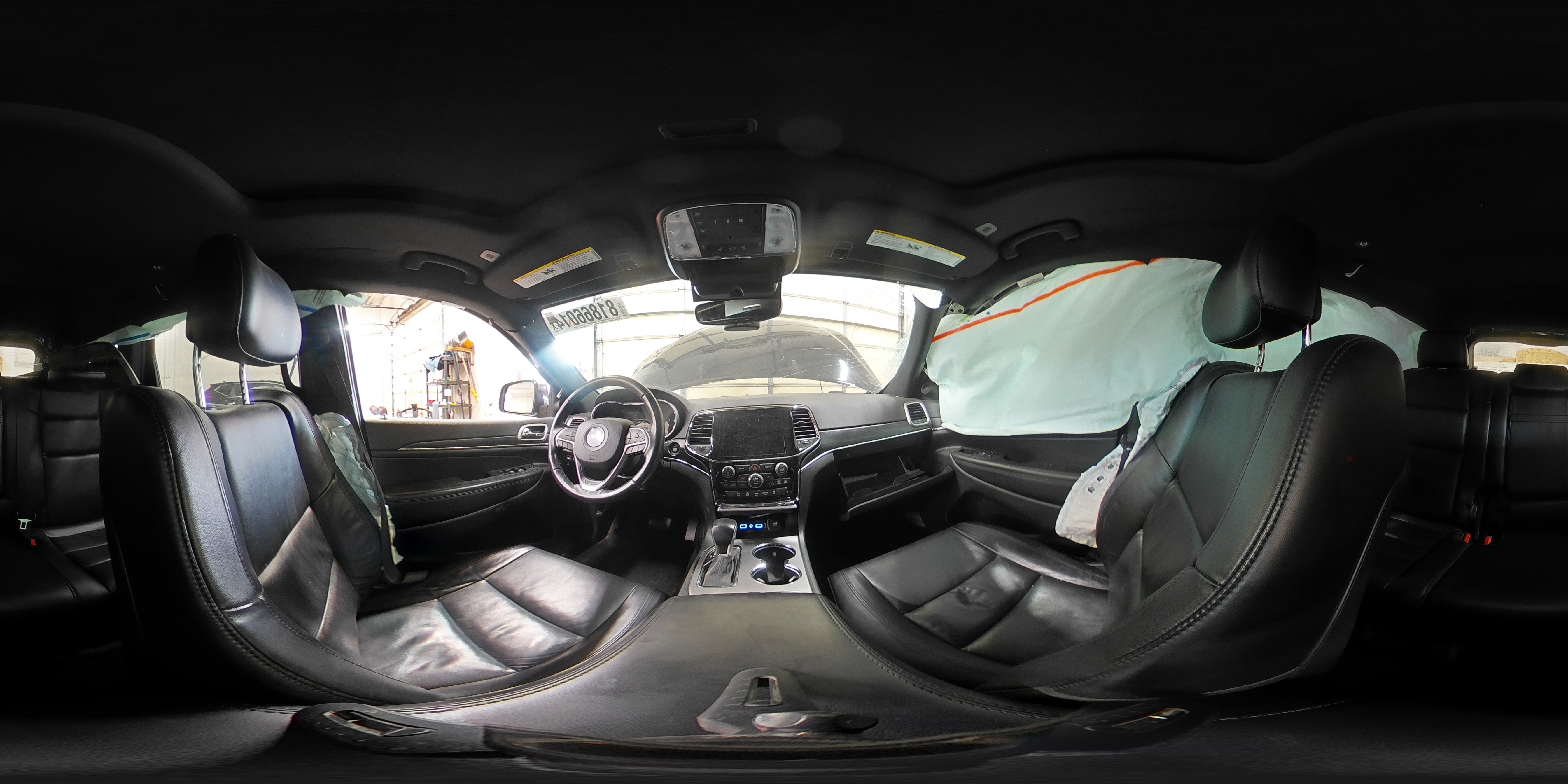 2020 Jeep Grand Cherokee - Image 12