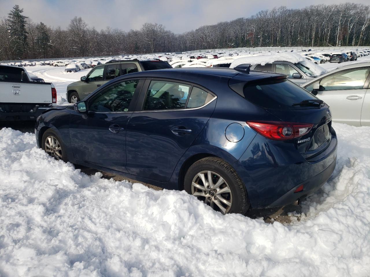 VIN 3MZBM1M74FM183819 2015 MAZDA 3 no.2