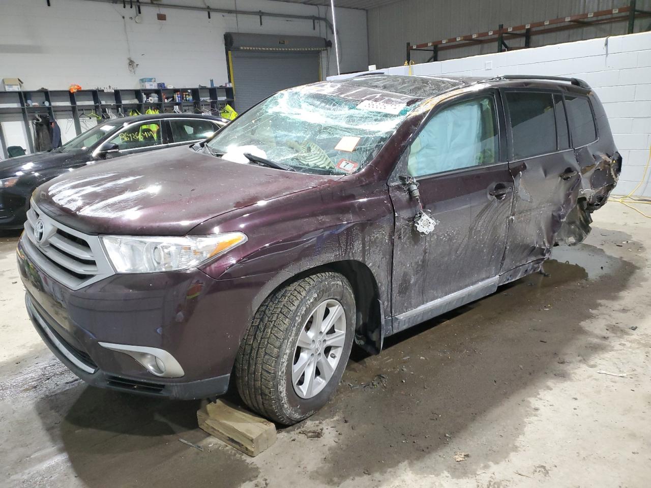 2011 Toyota Highlander - Image 1