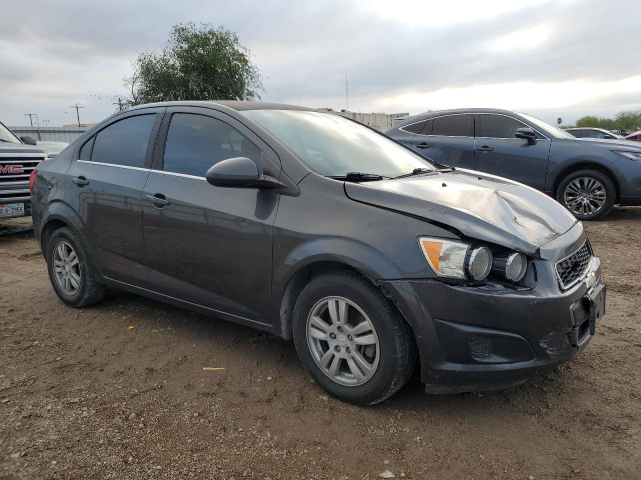 VIN 1G1JC5SH0G4136765 2016 CHEVROLET SONIC no.4