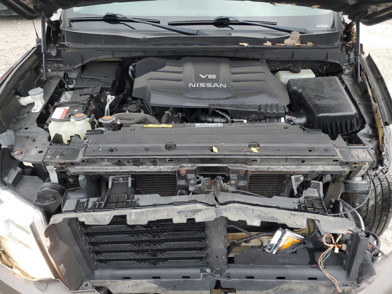2018 Nissan Titan - Image 11