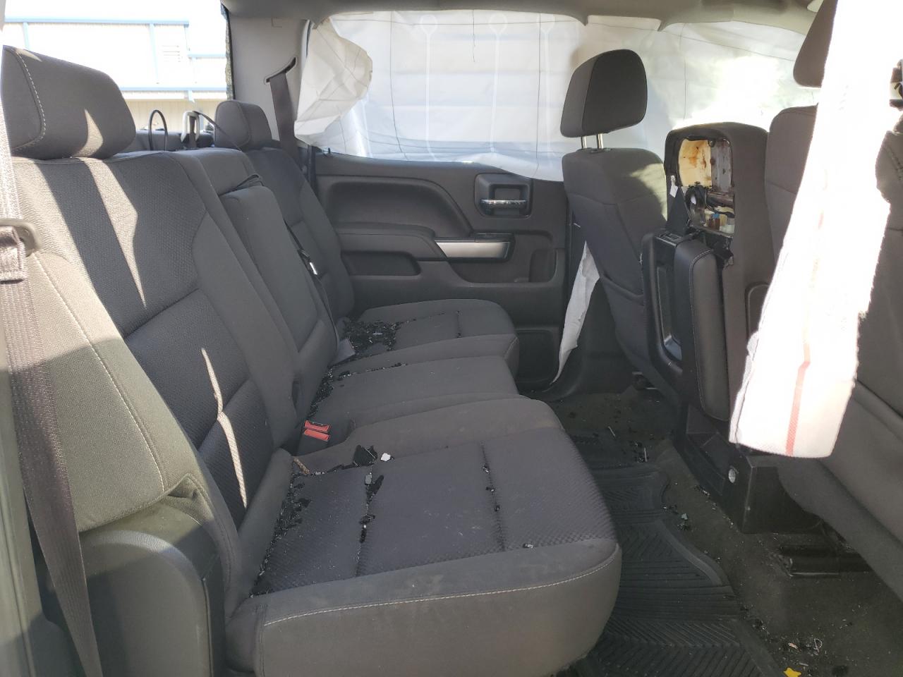 2017 Chevrolet Silverado - Image 11