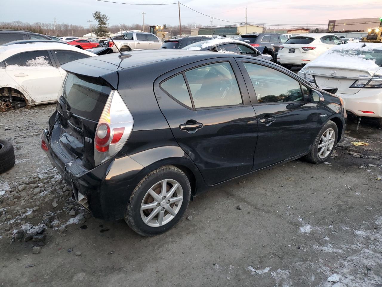 2014 Toyota Prius - Image 3