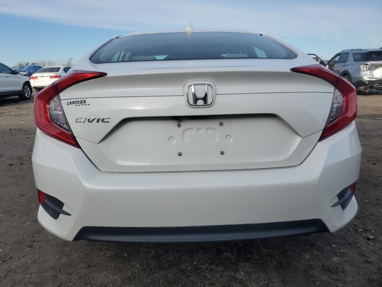 2018 Honda Civic - Image 6