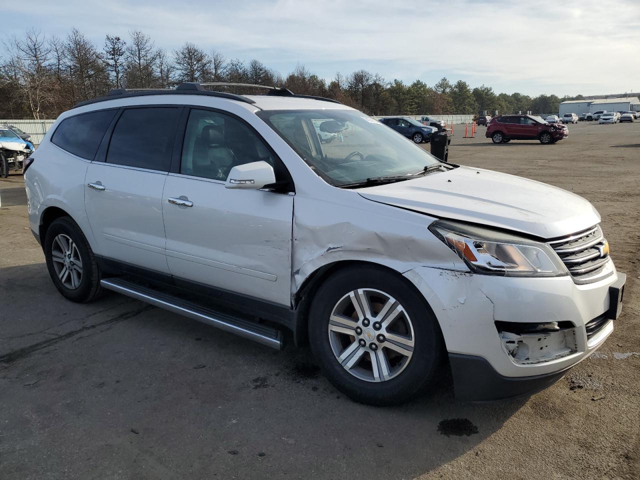 VIN 1GNKVHKD8GJ112677 2016 CHEVROLET TRAVERSE no.4