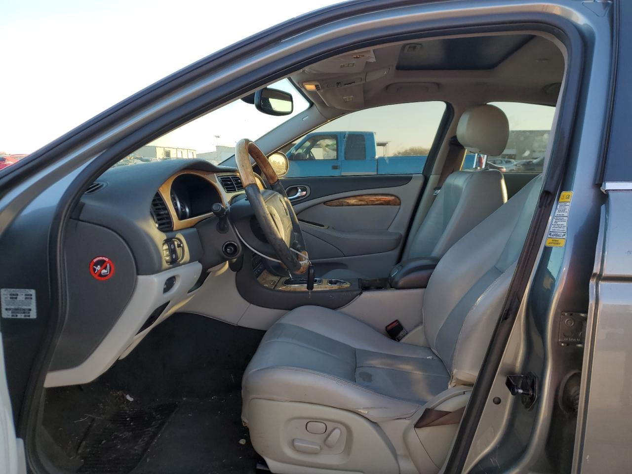 2005 Jaguar S-Type VIN: SAJWA01T05FN17689 Lot: 83209234