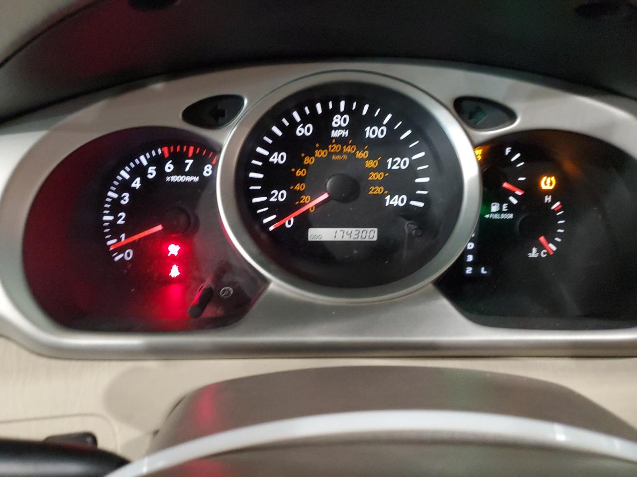 2004 Toyota Highlander - Image 9