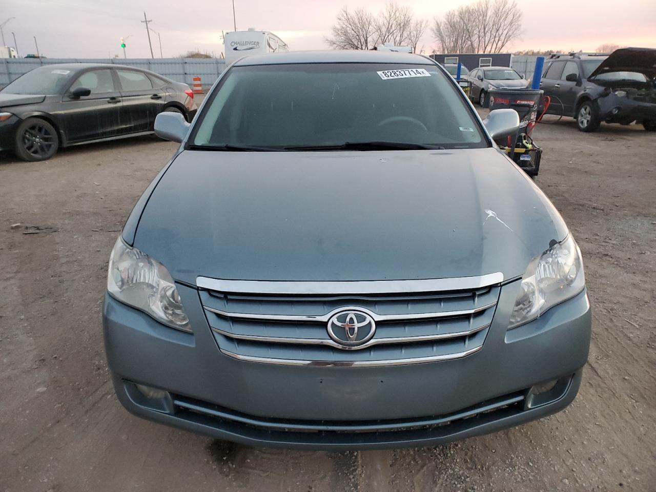 2007 Toyota Avalon - Image 5