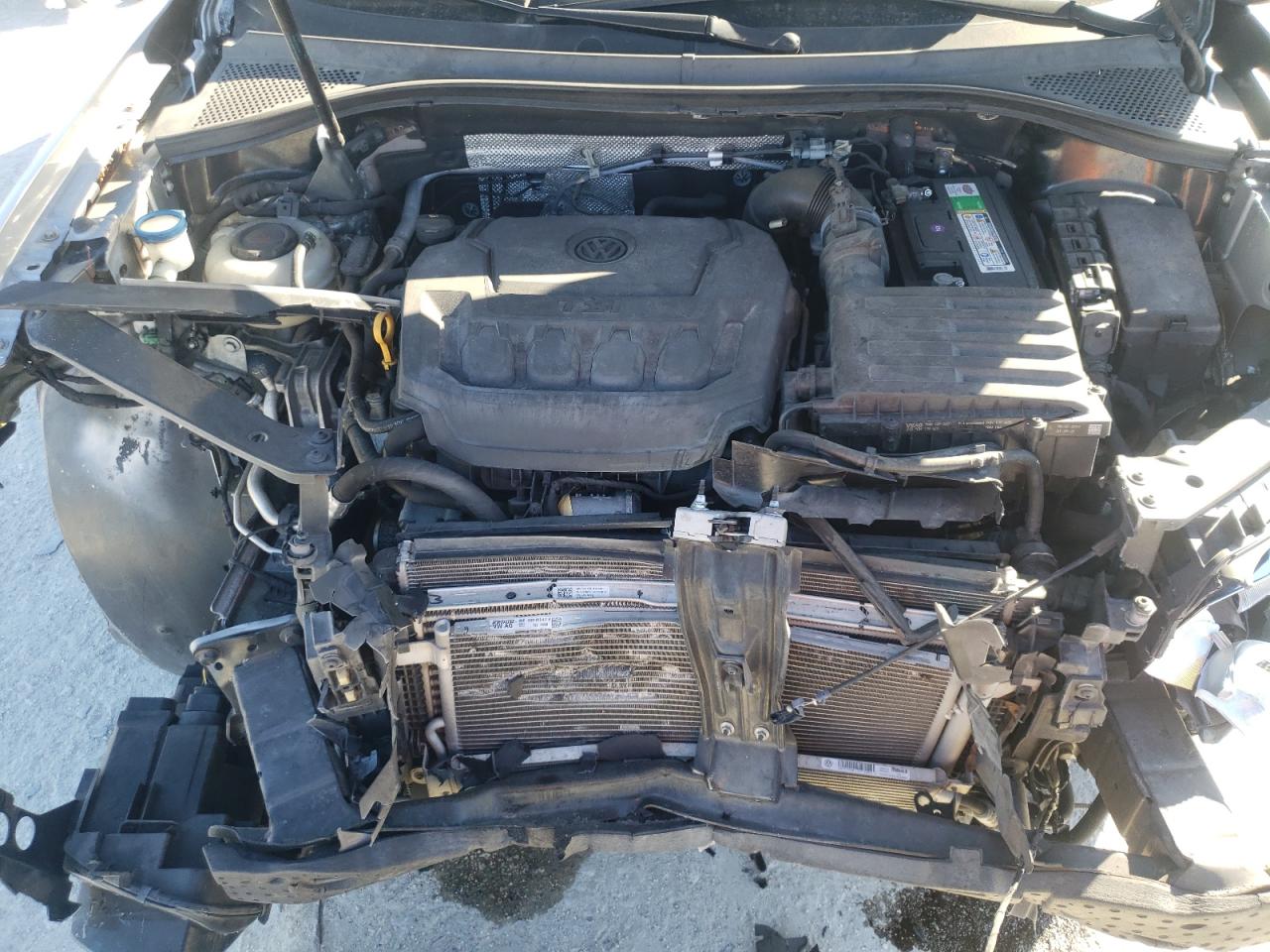2019 Volkswagen Tiguan - Image 13