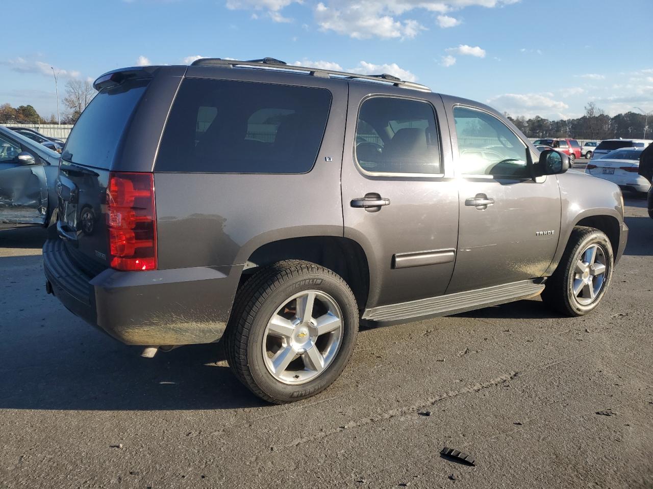 2011 Chevrolet Tahoe - Image 3