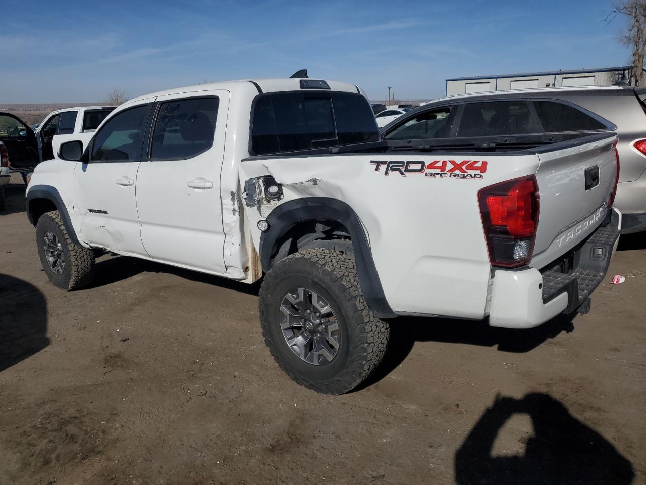 VIN 3TMCZ5AN3JM179014 2018 TOYOTA TACOMA no.2