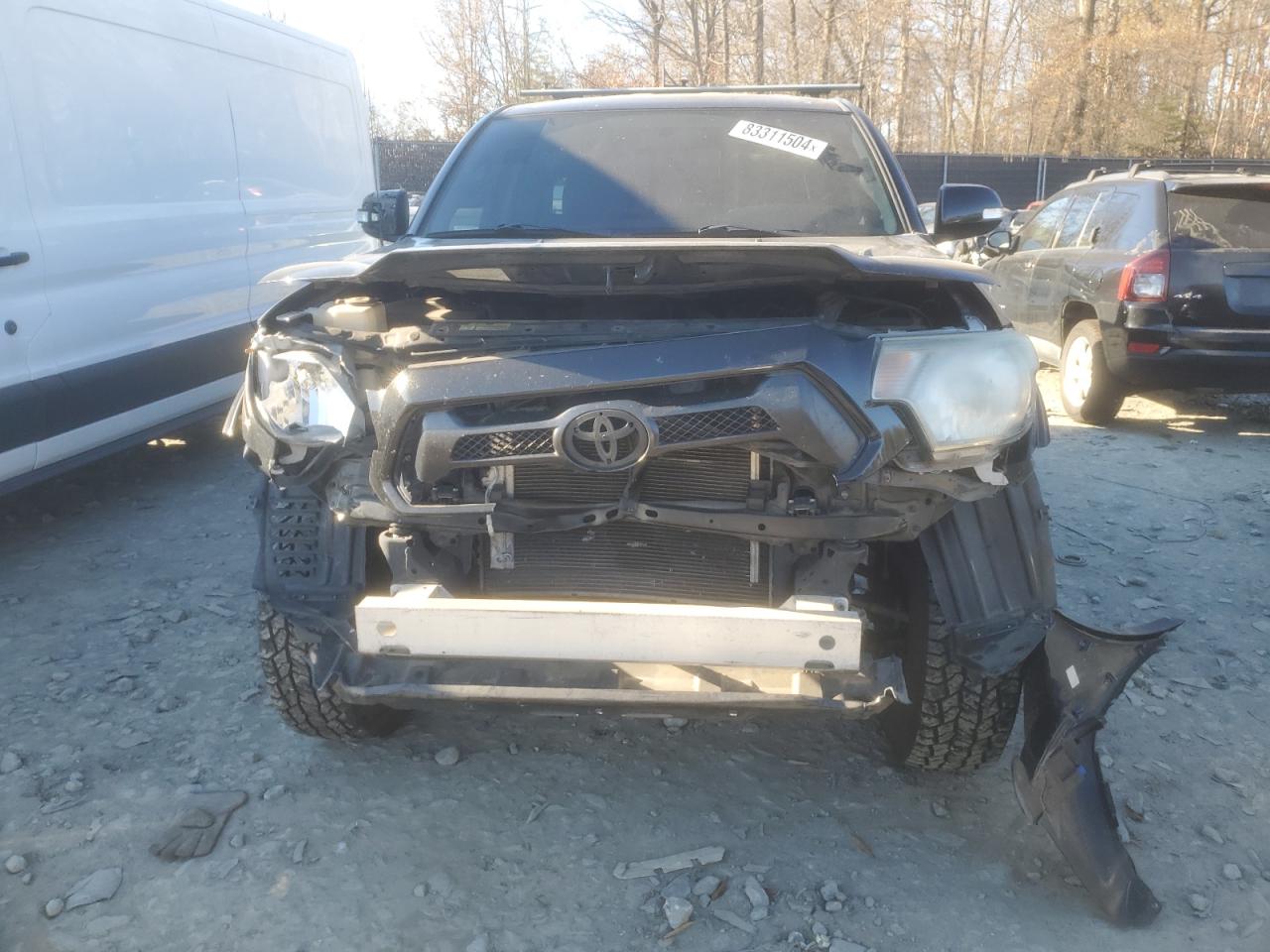 2015 Toyota Tacoma - Image 5