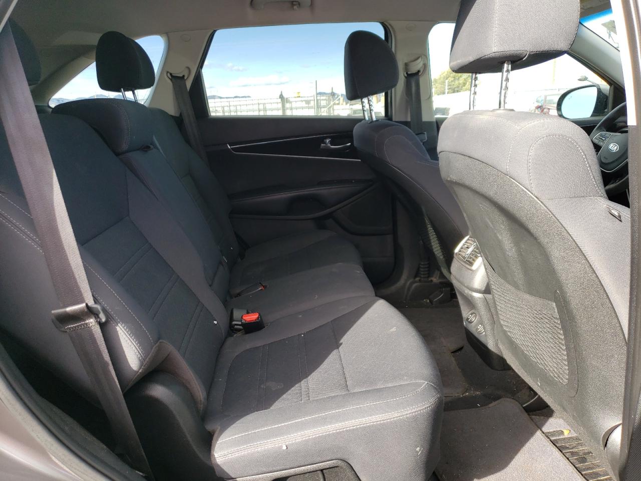 2019 Kia Sorento - Image 11
