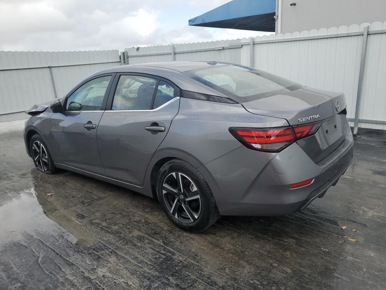 2024 Nissan Sentra - Image 2