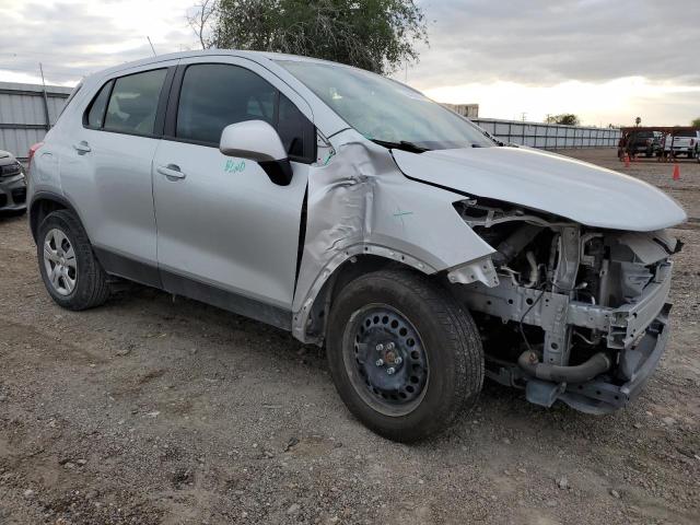 Parquets CHEVROLET TRAX 2017 Srebrny