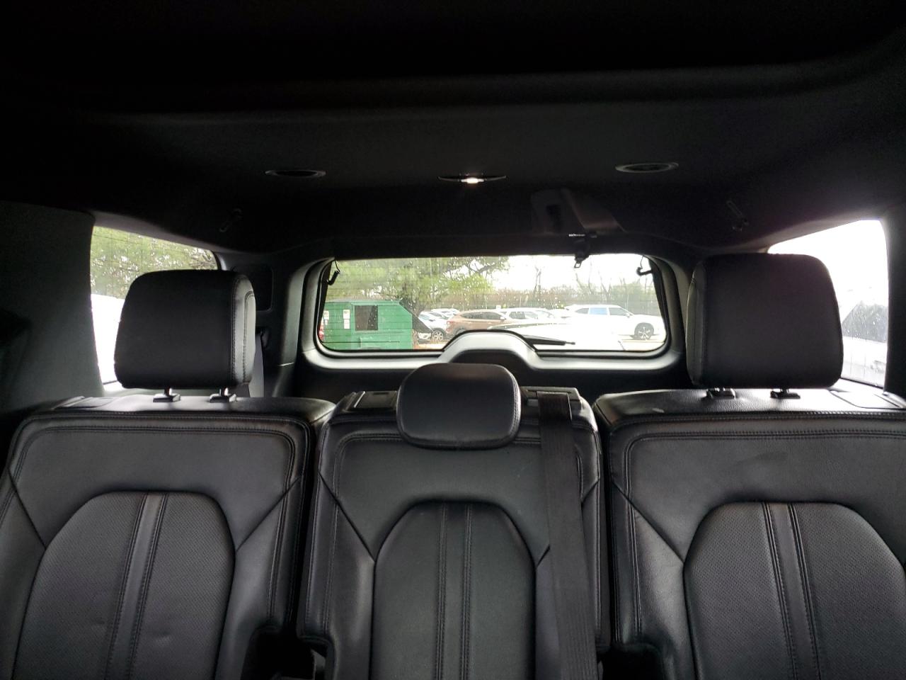 2019 Ford Expedition - Image 10