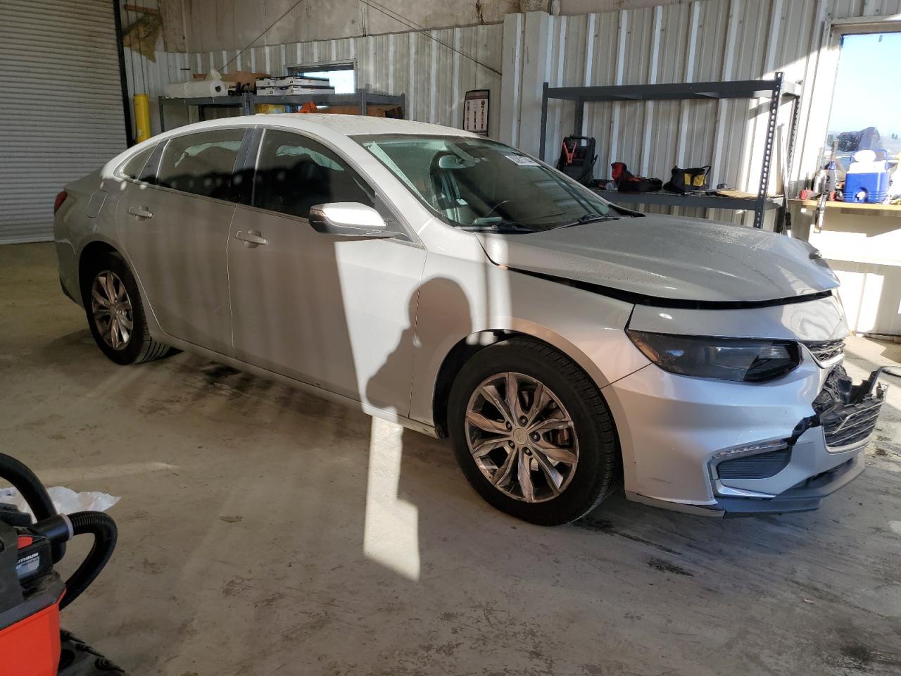 VIN 1G1ZE5ST0HF258565 2017 CHEVROLET MALIBU no.4