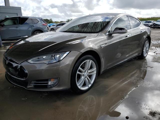 Хетчбеки TESLA MODEL S 2015 Коричневий