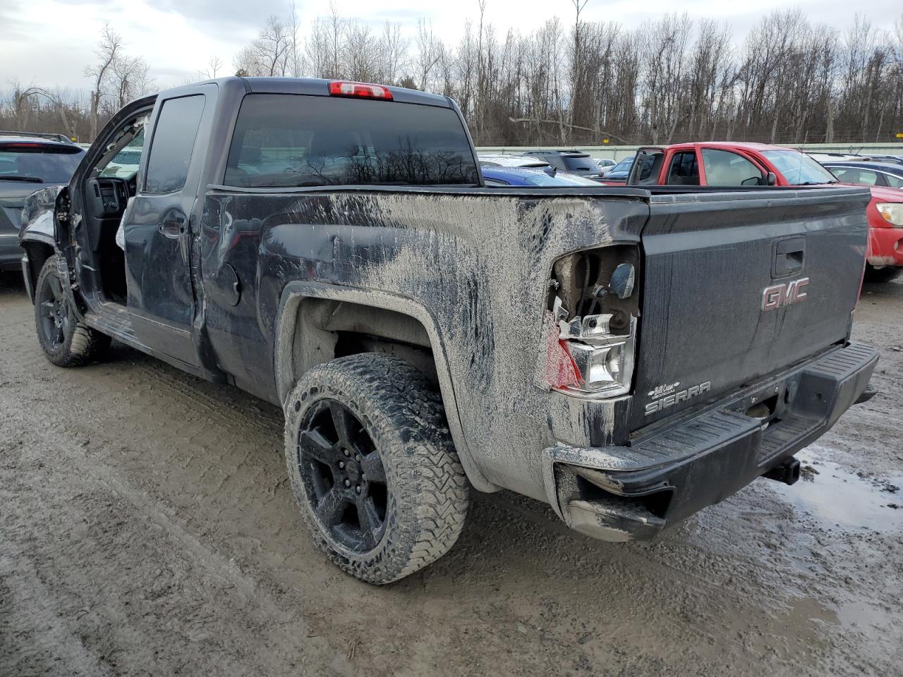 2016 GMC Sierra - Image 2
