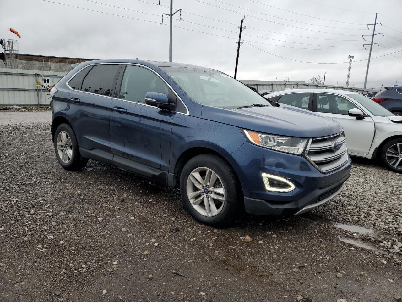 VIN 2FMPK3J98HBC02064 2017 FORD EDGE no.4