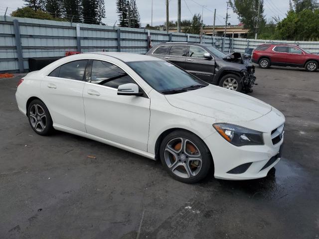 Седаны MERCEDES-BENZ CLA-CLASS 2014 Белы