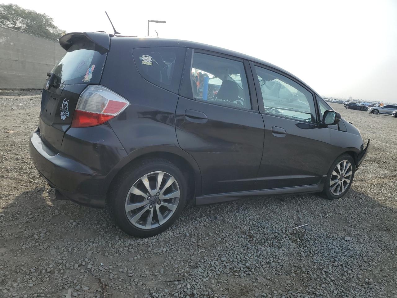 VIN JHMGE8H52DC051291 2013 HONDA FIT no.3