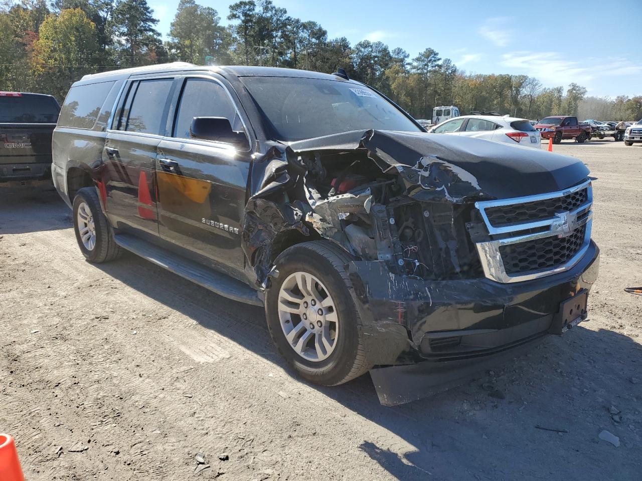 VIN 1GNSCHKC1JR268730 2018 CHEVROLET SUBURBAN no.4