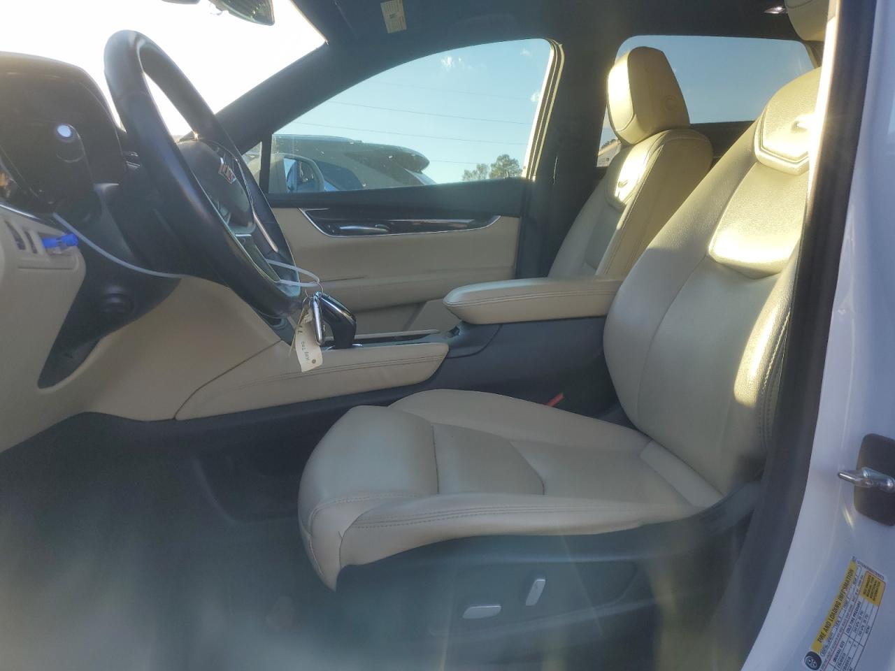 2017 Cadillac XT5 - Image 7