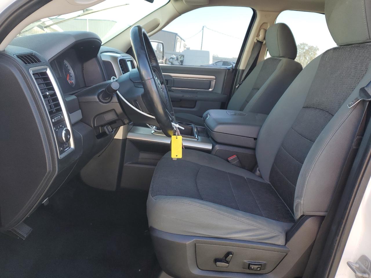 2014 RAM 1500 - Image 7