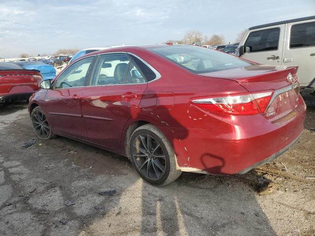  TOYOTA CAMRY 2017 Красный