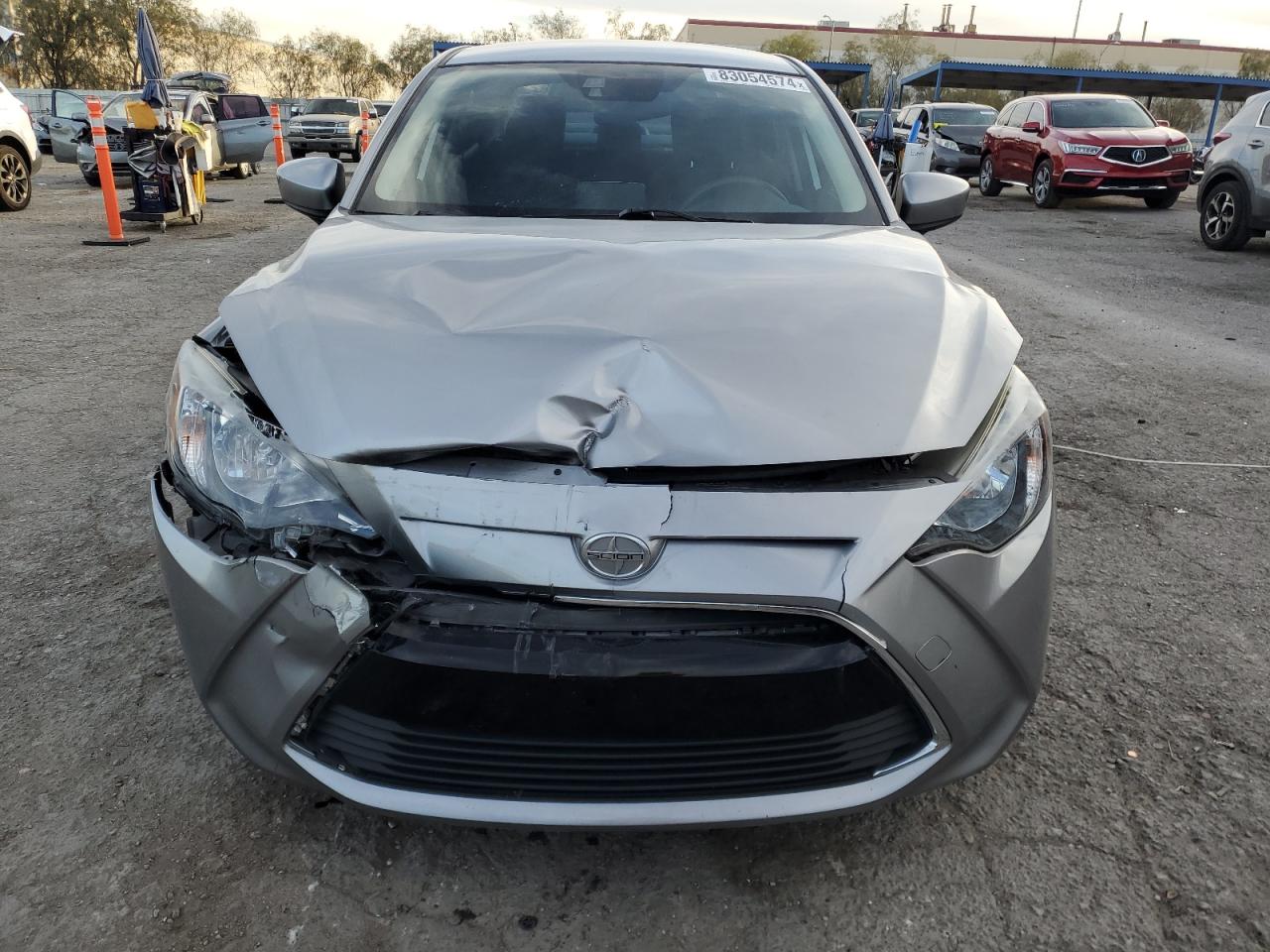 VIN 3MYDLBZV6GY118106 2016 TOYOTA SCION no.5