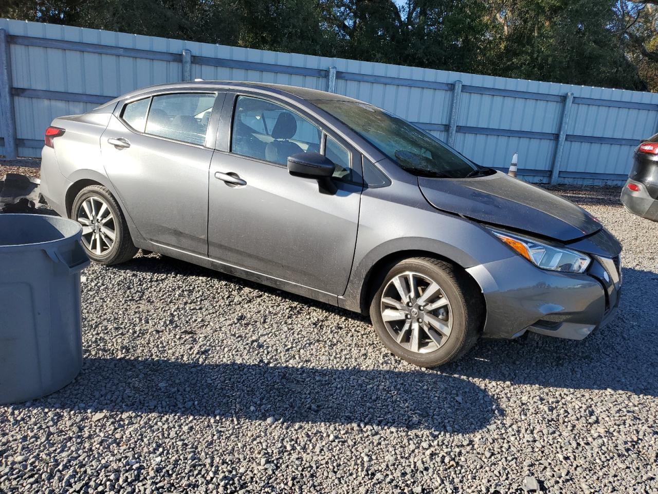 2021 Nissan Versa - Image 4
