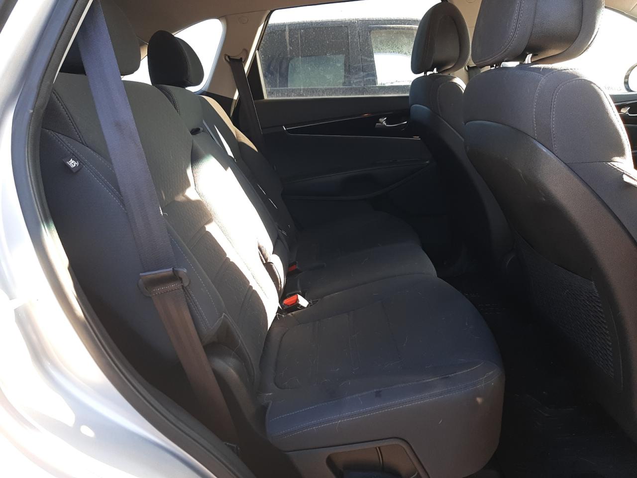 2016 Kia Sorento - Image 11