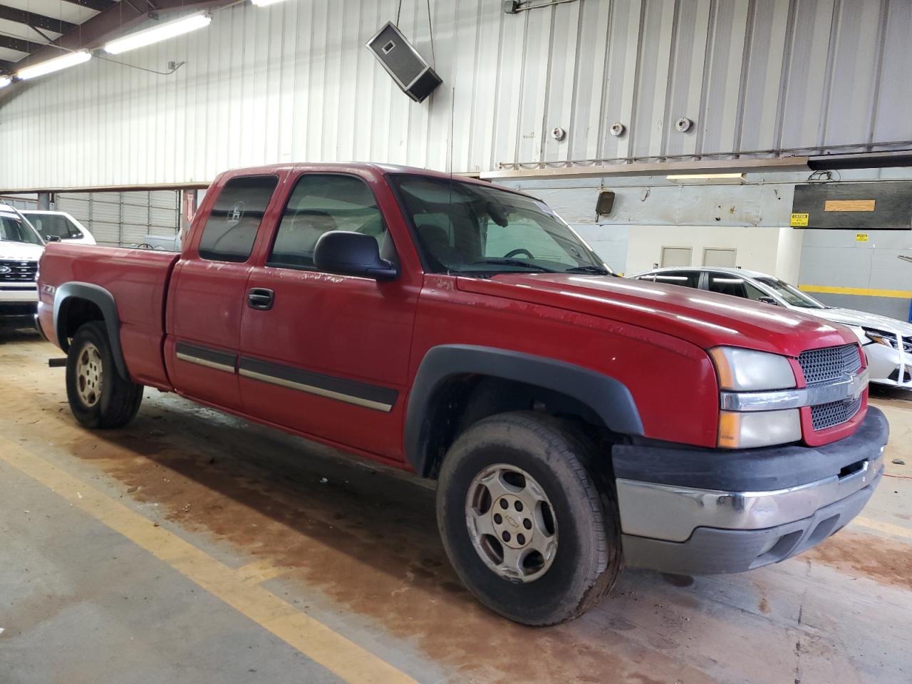2004 Chevrolet Silverado - Image 4