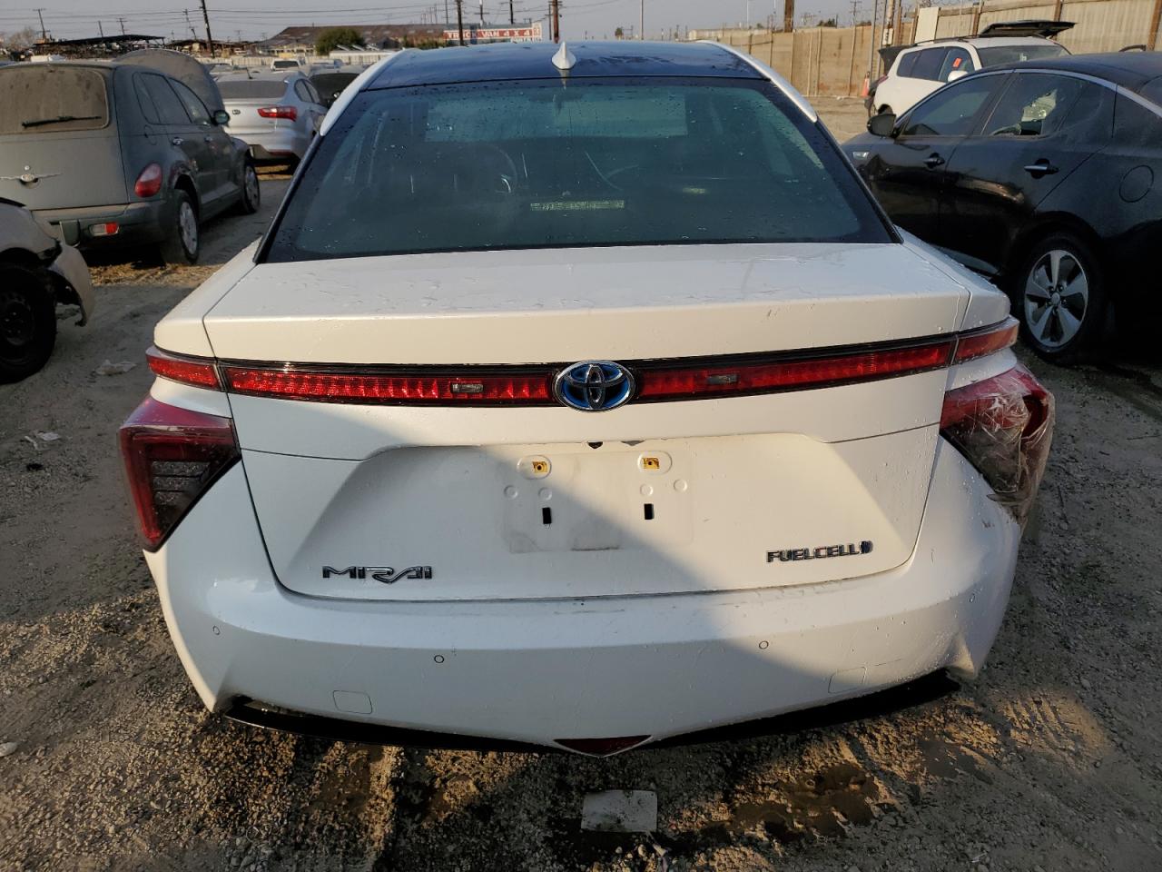 VIN JTDBVRBD3JA005087 2018 TOYOTA MIRAI no.6