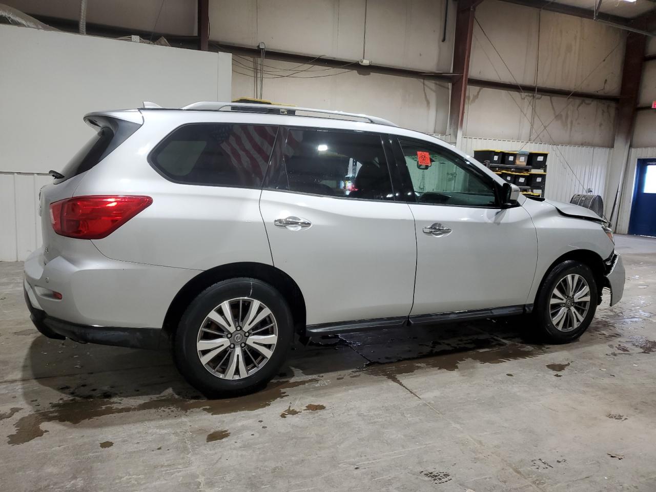 2020 Nissan Pathfinder - Image 3