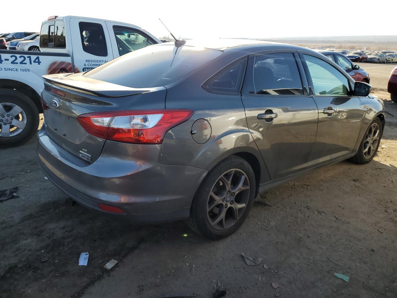 VIN 1FADP3F22DL237042 2013 FORD FOCUS no.3