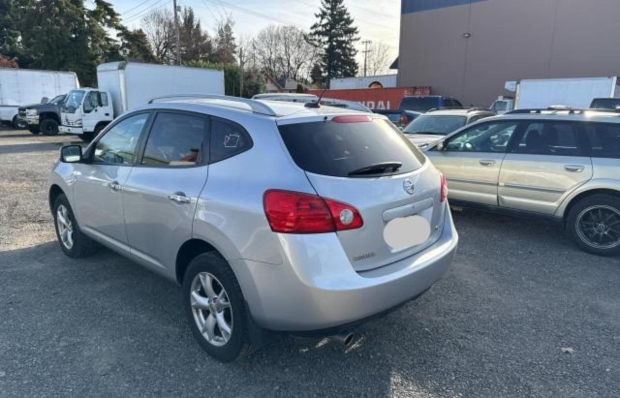 2010 Nissan Rogue - Image 3