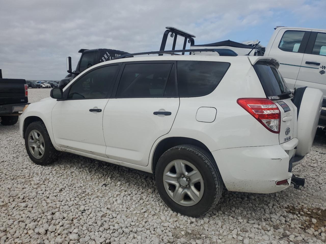 2012 Toyota RAV 4 - Image 2