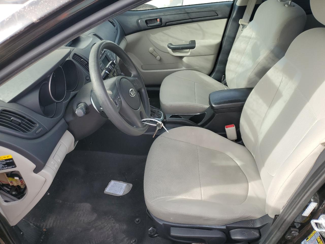 2012 Kia Forte - Image 7