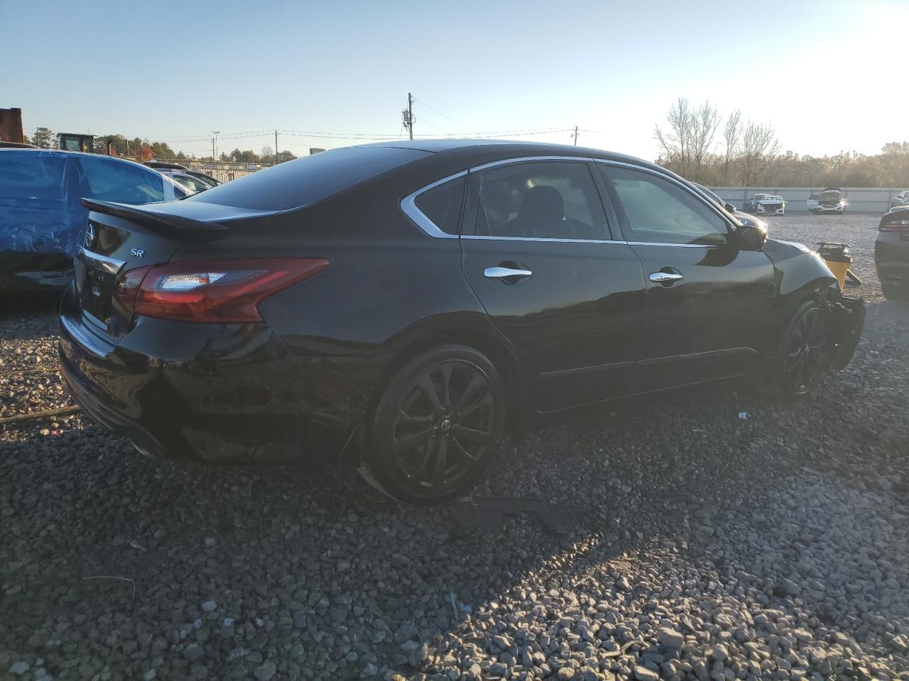2017 Nissan Altima - Image 3