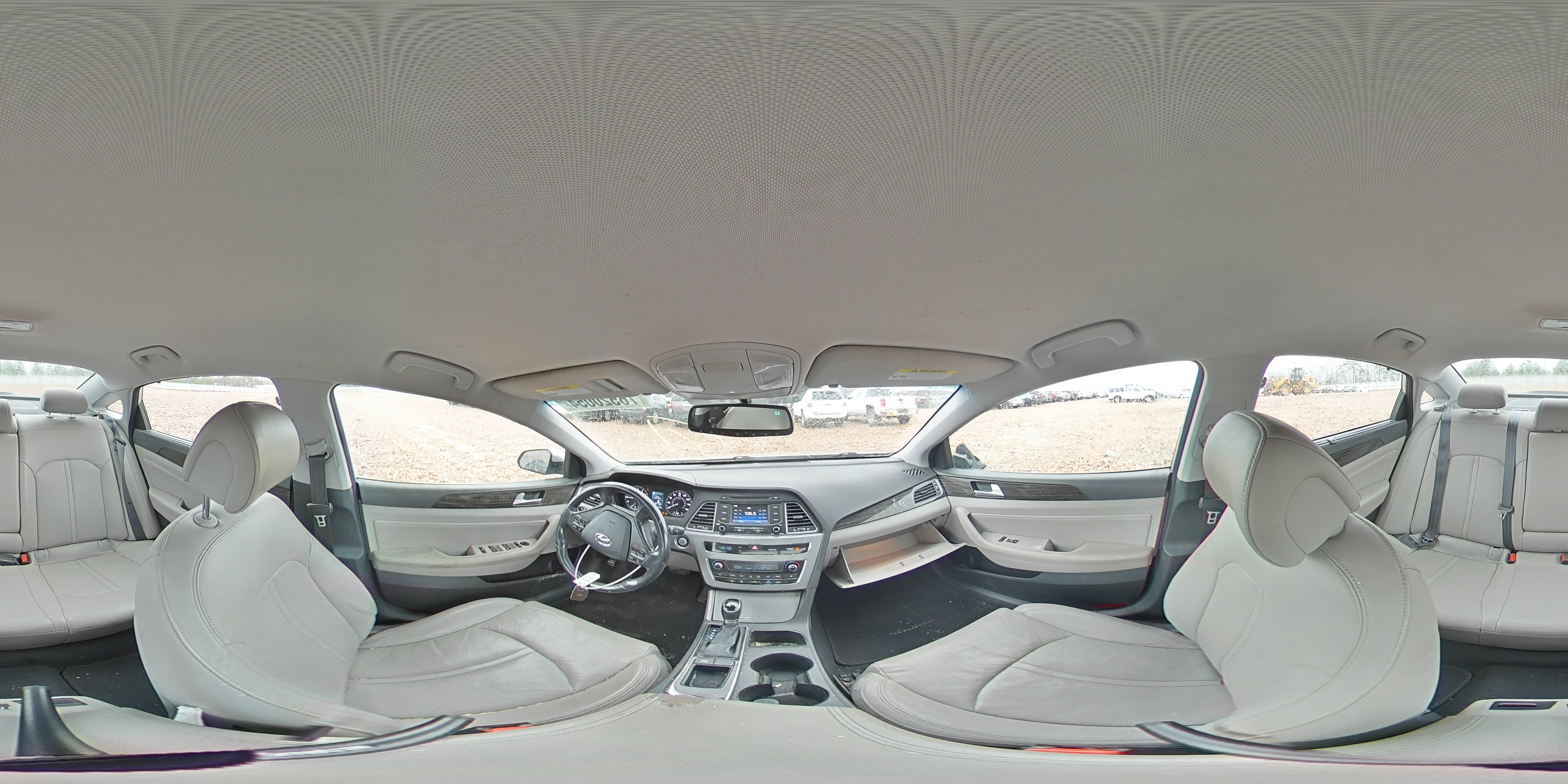 2015 Hyundai Sonata - Image 13