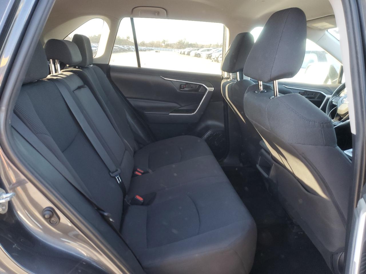 2019 Toyota RAV 4 - Image 11
