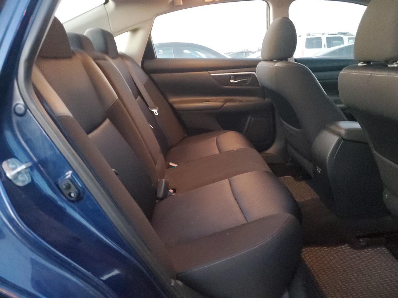 2018 Nissan Altima - Image 10