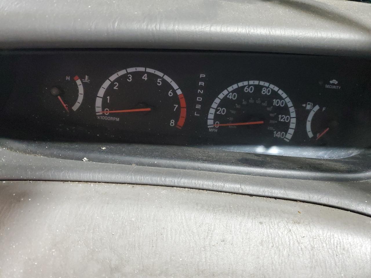 2000 Toyota Avalon - Image 9