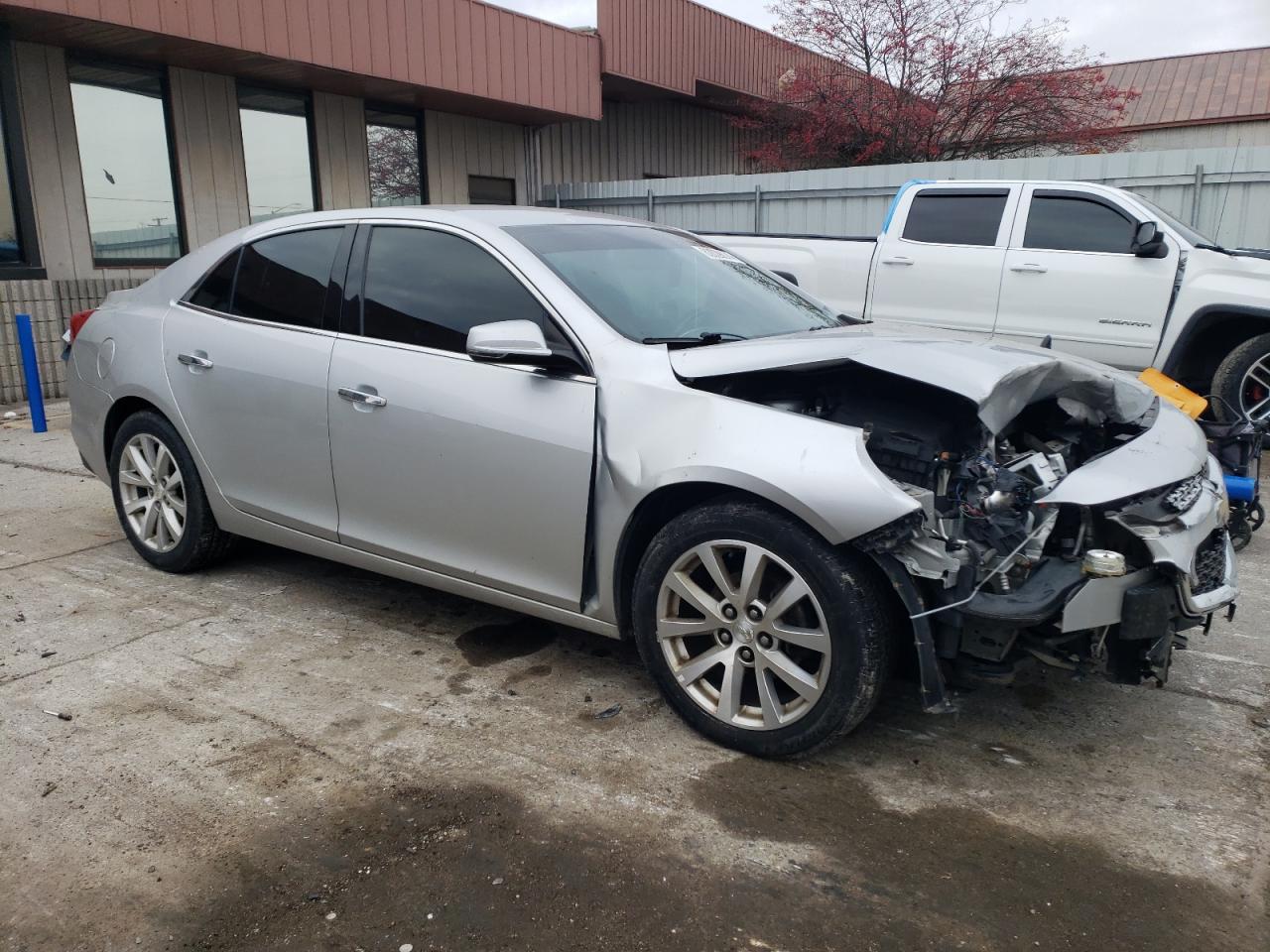 VIN 1G11F5SL7FU102977 2015 CHEVROLET MALIBU no.4