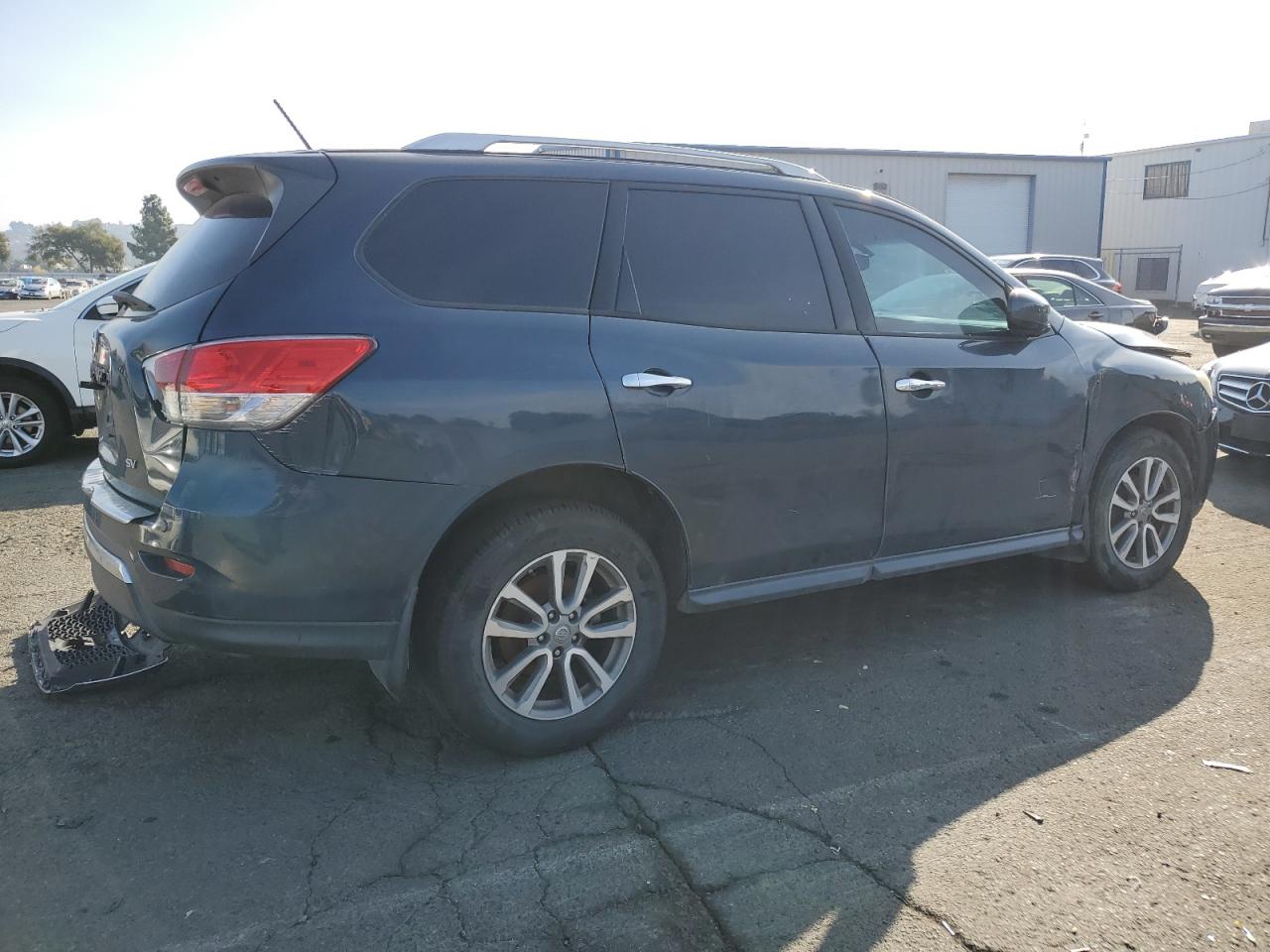 VIN 5N1AR2MN7FC701388 2015 NISSAN PATHFINDER no.3